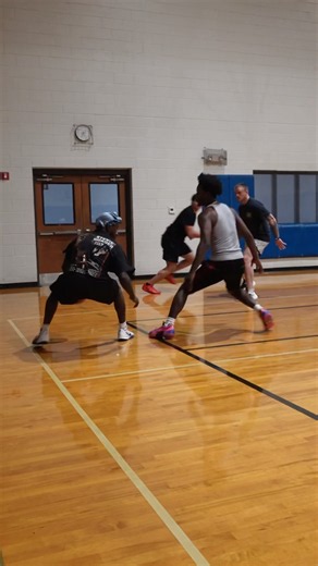 Ball on a string #toptierhoopz #bball #basketball #buckets #Hoopz #hoops #nba #2k #fypシ #ref