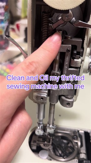 I literally don’t know if this is interesting to anyone else… but I’m having fun! Cleaning and oiling bit by bit. #sewingmachinerepair #singersewingmachine #sewing #thrift