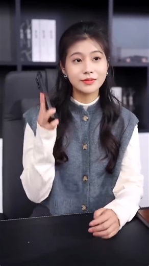 No one cared about the CEO’s crying daughter—until a kind single mom carried him to the hospital, and love began! | Youth Arise