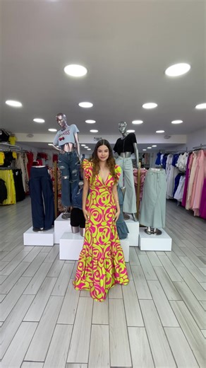 Ligero, fresco y favorecedor ✨ El vestido que lo hace todo más fácil este verano. Comodidad, estilo y ese toque especial que transforma cualquier plan en un look perfecto. Disponible ahora, ven por el tuyo ☀️ #fyp #parati #foryou #ropamujer #ibague