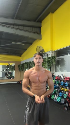 18 weeks out ⏳⏳ Down 9kg Calories 3700 Steps 12-15k Time to dig 🪏