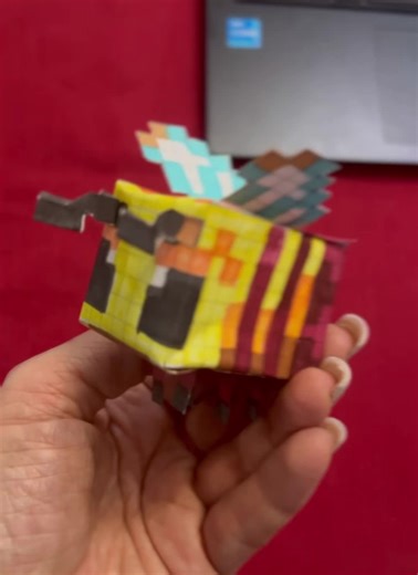 Minecraft Bee Out of paper 🐝 🐝 🐝 How to make minecraft #життявчительки #канікули