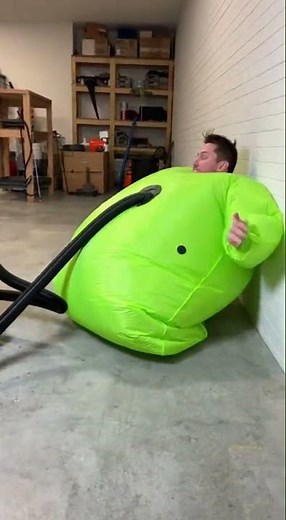 The Vacuum Turned On Instantly… and Dragged Him 😱💚