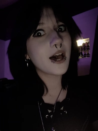 ℜ𝔦𝔫𝔫𝔢𝔰𝔰 (@rrrin.wrrr)’s videos with 原聲 - 安了个喵 - cottom