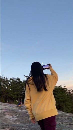 😬😅 WHOOPSIE … leaked video of Sister QUEEN 👸🏻 taking a video😂 #shortvideo #viralshort #fypシ