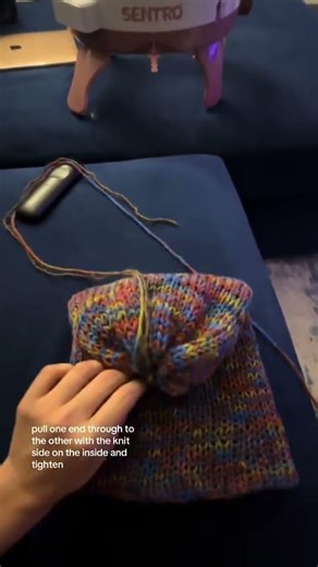 reversible knit hat tutorial on the sentro 🪢 #sentro #knitting #knittutorial #beaniehat