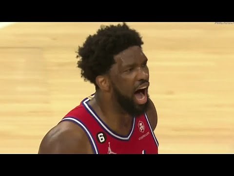 🚨 Joel Embiid CALLS GAME 🚨 Sinks jumpshot with 1.1 seconds on the clock 😳 | NBA on ESPN