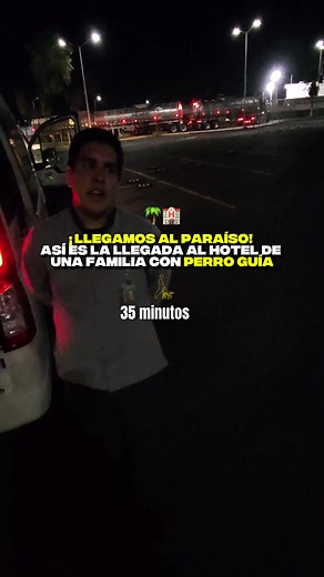 ¡Por fin en el hotel! Después de una auténtica paliza de viaje, oficialmente hemos pisado nuestro alojamiento en Los Cabos, México. 🥹🏨 Para que os hagáis una idea del cansancio que llevamos encima: han sido 11 horas de vuelo internacional, más otras 2 horas de vuelo interno, sin contar las eternas esperas y los transbordos cargando con maletas, el carrito del bebé y, por supuesto, nuestro fiel perro guía. ¡El cuerpo ya pedía un descanso a gritos! Cruzar las puertas del complejo, recibir una bi