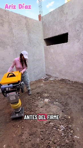 Compactación de Suelo para Firme 🌸 Desmoldando Bloques- Construcción #bloques #construction #parati #compactadora #usa