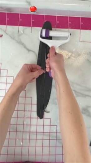 🔴 The idea to hide a little fondant Pokémon inside occurred to me AFTER i had finished it, of course 🤦🏻‍♀️ 🙄. @Wilton Cakes candymelts in hemisphere molds from my @Amazon storefront. Fondant recipes are on my site. @Chefmaster black diamond gel. Go catch ‘em all! #pokemon #pokemoncake #caketopper #awesome #BVIRAL | Off The Menu