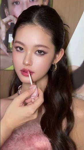 Master Makeup with Jenny: Your Ultimate Guide to Beauty