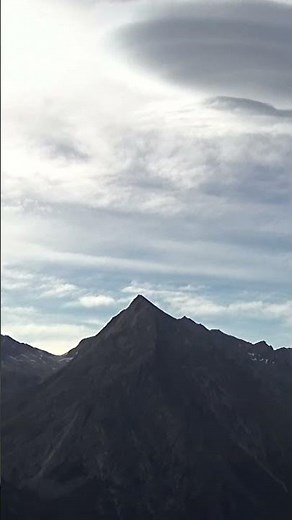 Webcams Saas-Fee – Ufo über den Alpen? 👽☁️