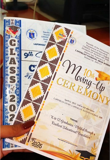 Creating Meaningful Souvenir Programs for Graduation