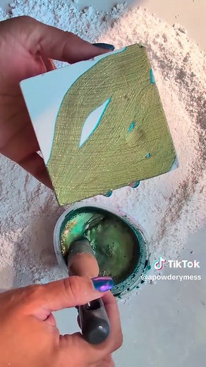 Relaxing Green Mica Powder Painting
