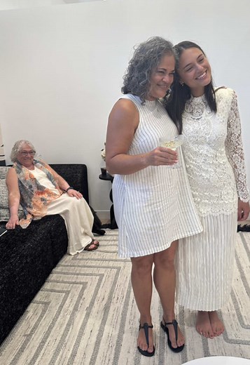 Savannah's Emotional Wedding Dress Try-On Surprise
