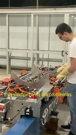 Haciendo levitar un hyperloop en la universidad | The Journey Ep.2 | HYPERLOOP UPV