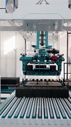 GLOBMAC | Speed Power Reliability Spider-X Stacking Robot #machine #globmac #bricketmachine