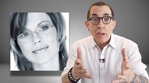 How to Photograph People With Glasses While Avoiding Reflections