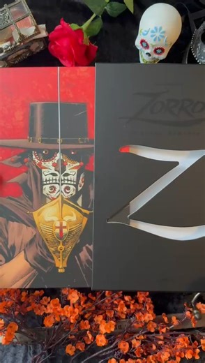 ⚔️ Un cavalier qui surgit de la nuit : Sean Murphy rend hommage à Zorro dans l’album Zorro, d’entre les morts dans un sublime coffret limité avec un ex-libris et un poster inclus à découvrir en librairie : https://www.urban-comics.com/quiz-teste-a-nouveau-tes-connaissances-sur-zorro/ | Urban Comics