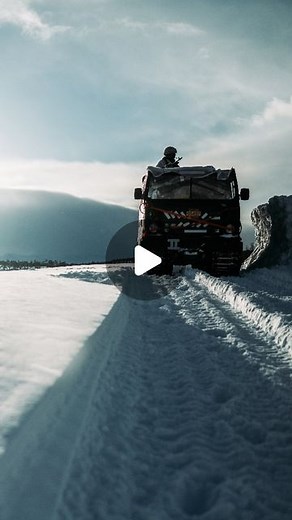 The Parachute Regiment | British Army on Instagram: "What a year in the @theparachuteregiment . A few highlights in case you missed them! 🇬🇧🆎️ #Theparachuteregiment #theparas"