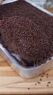 Com 1 ovo fiz esse Bolo Chocolatudo e Molhadinho