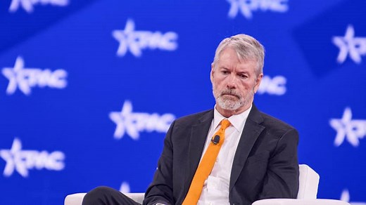 MicroStrategy stock drops 60% from peak as mNAV approaches 1