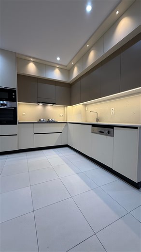 Best cuisine ✨ Cuisine moderne mdf Poignée encastré Plan travaille Quartz Canquaillrer blum Bienveunu 0793935459 #best #decor #fyp | Best cuisine