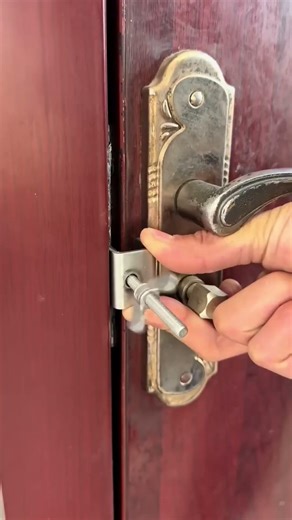 Metal door stopper for strong and reliable door control