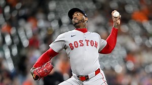 Aroldis Chapman contract extension gives Red Sox another mental edge over Yankees