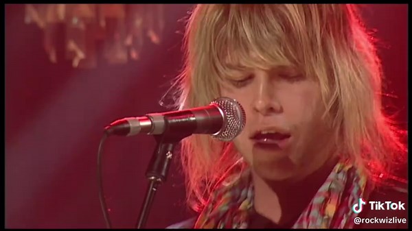 Cover Duet of 'Hold The Line' by Wendy Matthews