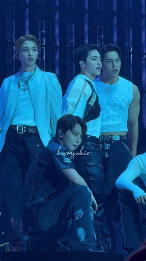 Seventeen Dazzles in LA: Day 1 Highlights from the Hit Fancam