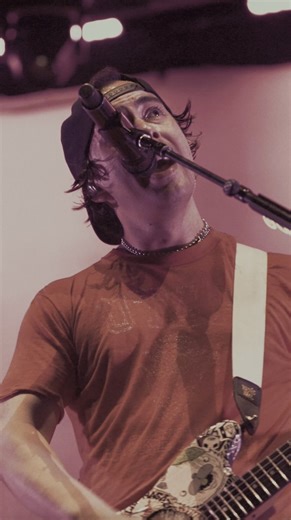 Emergency Contact, live from Nottingham. 🎥: Anthony Tran | Pierce The Veil