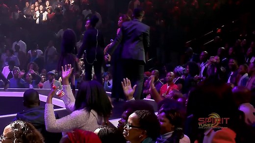 Benjamin Dube feat. Xolani Mdlalose - Uvumile Sing praises to the almighty God happy last month of the year. Lyrics & translation of the song are below. | Let's Worship
