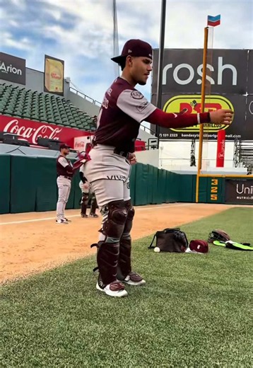 Les presento a los Toamteros 🍅🏟️ #tomateros #culiacan #beisbolistas #peloteros