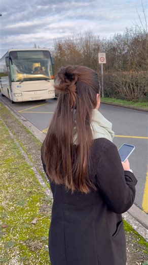 HUBUP 📱 Grâce à l'application Hubup, suivez votre car scolaire en temps réel ! ✔️ Visualisation précise et dynamique de la position du bus ✔️ Carte interactive pour suivre le trajet ✔️ Info - trafic en direct ⬇️Téléchargez l’application dès maintenant et simplifiez vos trajets ! Sur Android : https://play.google.com/store/search?q=hubup&c=apps... Sur IOS : https://urldefense.com/.../id6474442180__;!!GXVuaUlRqA... | Taneo, les Transports Publics de Nevers Agglomération