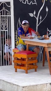 Ghost chair 🪑🤣 #funnyvideos #funnymoments #prankvideos #funnyvideo #funny #prank #funnyprankvideos #prankvideo #funnypranks #funnyprank #fypシ | Historias & Misterios