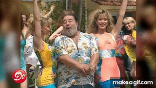 Carlos : Big bisous (Clip officiel) on Make a GIF