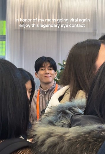 Kim Mu-yeol eye contact moment: legendary fanmeet clip