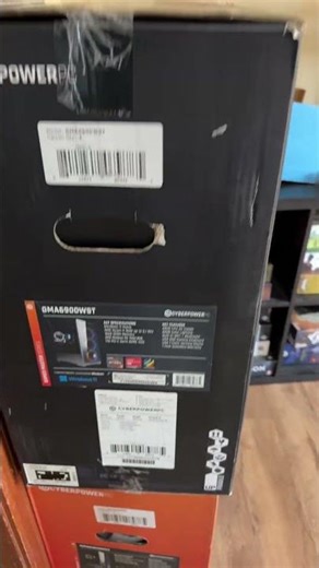 Just picked up this CyberPowerPC GMA6900WST and it is a beast for the price. Flipping now!