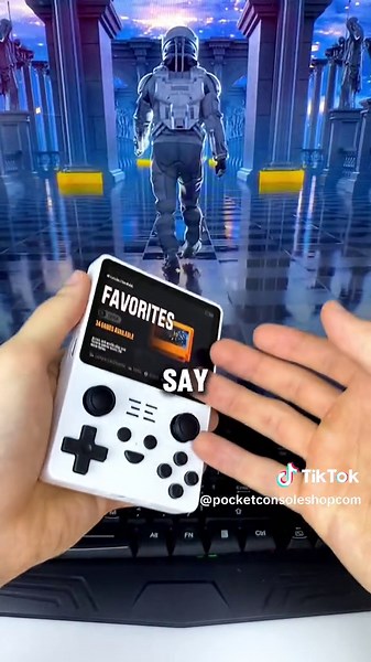 The BEST handheld gaming console😩 #Roblox #retrogaming #90skids #pocketconsole
