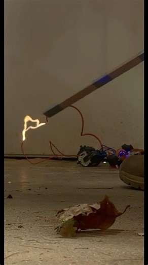 ZVS Driver+CRT Flyback Transformer+24V 15A Current Limited Power Supply#highvoltage#experiment