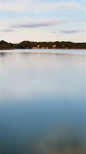 Partly Cloudy Calm Sunset on Watts Bar Lake | May 10