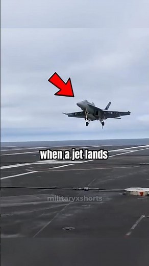 How Jets Land on Aircraft Carriers in Seconds 😳✈️