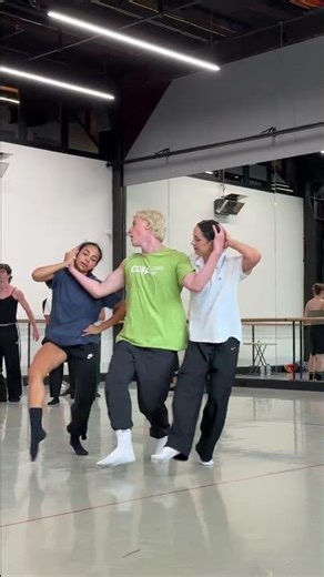 Who else could watch ‘Love Lock’ all day 🙋