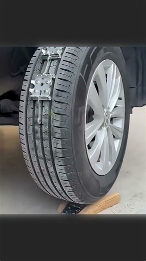 360° Quick-Install Snow Chains: Fast Grip for Sudden Winter Emergencies