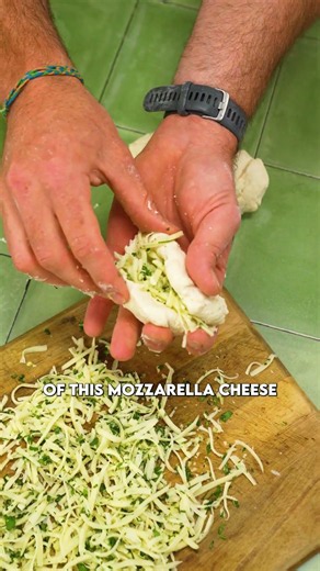 How to Make Garlic Naan with Four Ingredients
