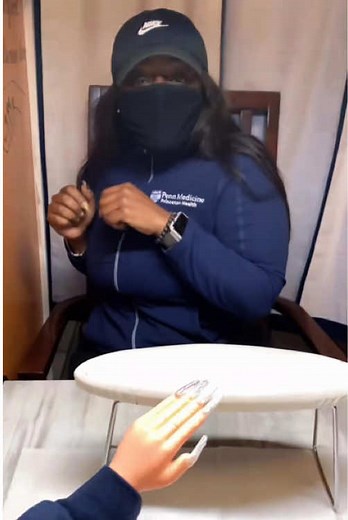 This little hand prank never fails — their reactions are hilarious 😂#Prank #HarmlessPrank #FunnyPrank #FunnyReactions #FYP