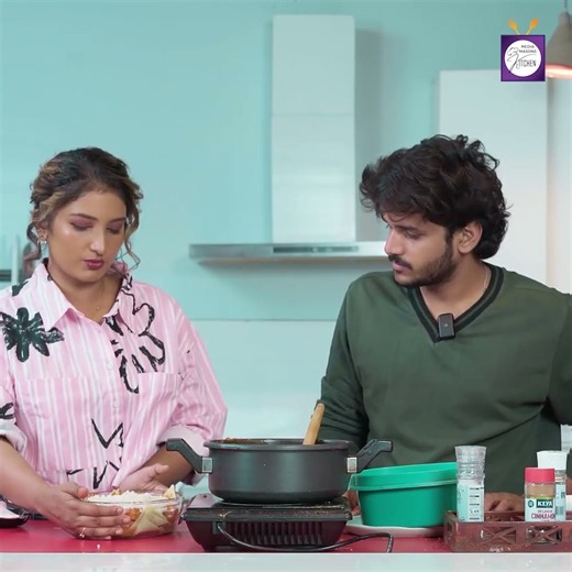 Butter Chicken Lasagna 😍 Part 6 | Easy Indian-Italian Fusion Recipe | Cook With Cheru