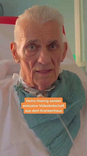 „Hallo Fans" - mit diesen Worten beginnt Heinz Hoenig jetzt ein Videoaus dem Krankenhaus, wo er zeitweise um sein Leben gekämpft hat. Heinz’ erste Worte aus der Klinik haben wir exklusiv für euch im Video, wie es für ihn weitergeht, lest ihr auf RTL.de 👉 https://on.rtl.de/1/heinzhoenig-video | RTL Exclusiv