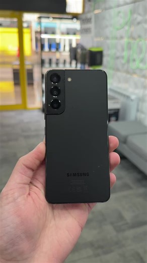 🖤 Samsung Galaxy S22 – Phantom Black 📱 128GB | Grade B | Great Condition 💥 Power & Style Combined 💷 Only £200 – Online & In-Store 🚚 Free UK Delivery #GalaxyS22 #SamsungDeals #TechForLess #Phonebase #smartbuy